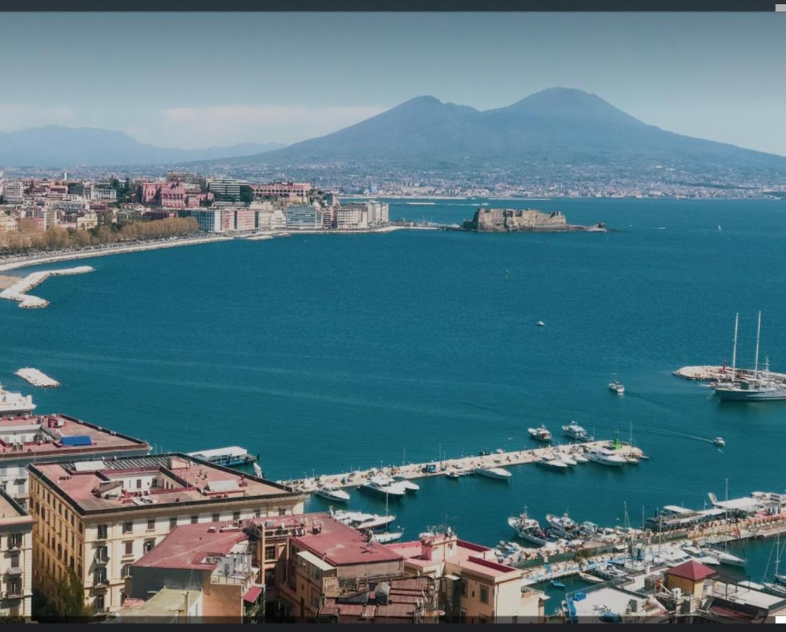 Bernini 20 Bed and Breakfast Νάπολη Εξωτερικό φωτογραφία