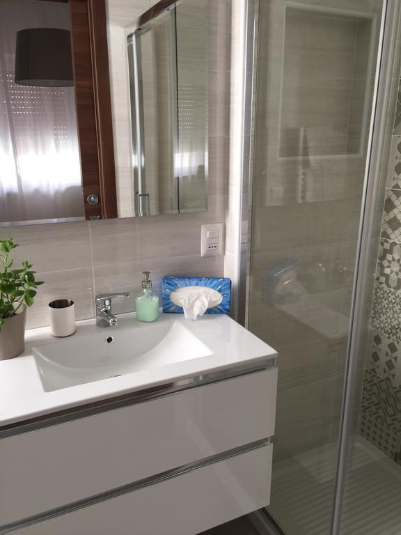 Bernini 20 Bed and Breakfast Νάπολη Εξωτερικό φωτογραφία