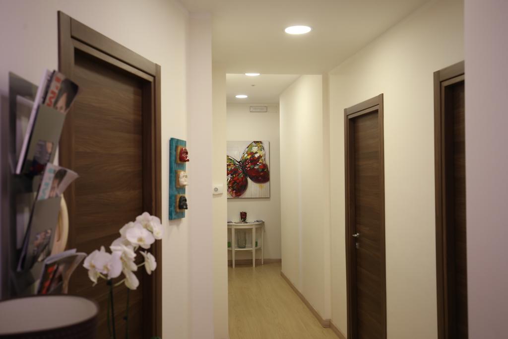 Bernini 20 Bed and Breakfast Νάπολη Εξωτερικό φωτογραφία