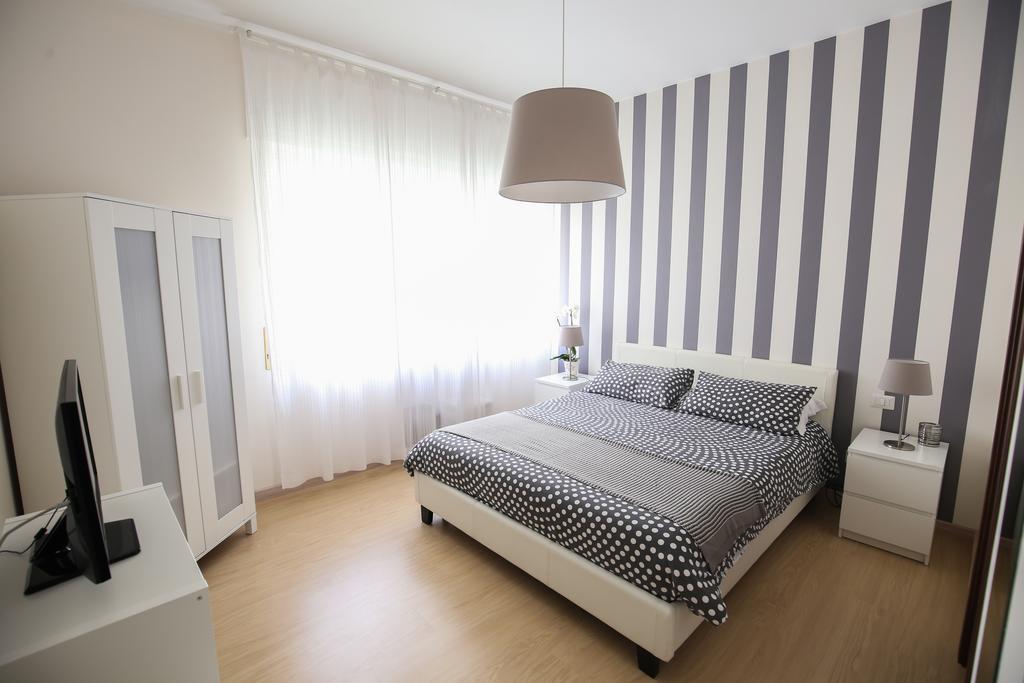 Bernini 20 Bed and Breakfast Νάπολη Εξωτερικό φωτογραφία